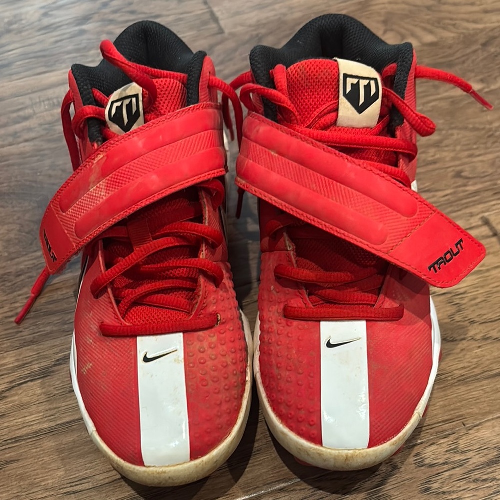 Nike Force Trout 7